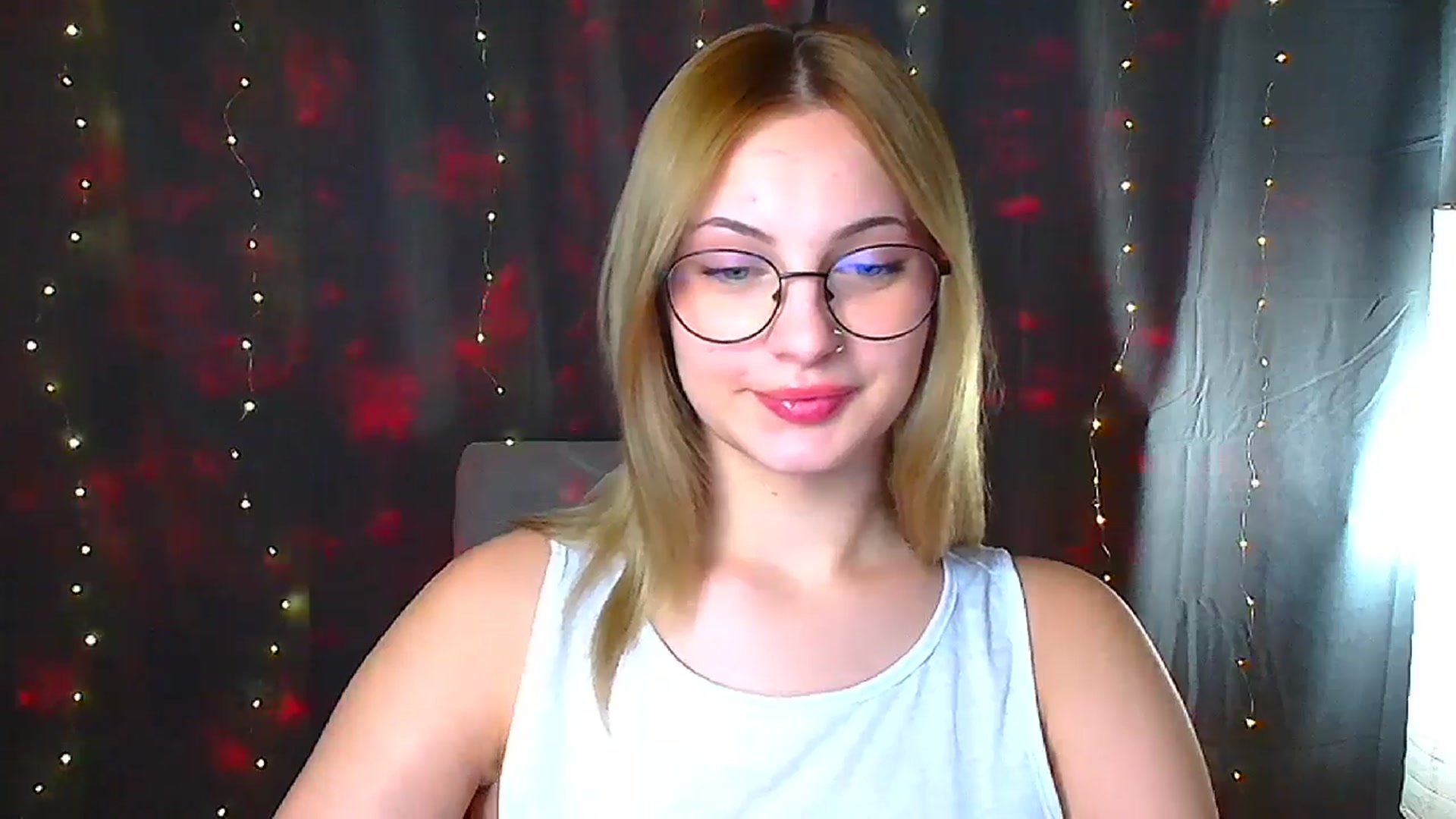 Gallery image thumbnail from Kissismimy's myfreecams stream on, 09/20/2024, 11:29 image 7 of 20