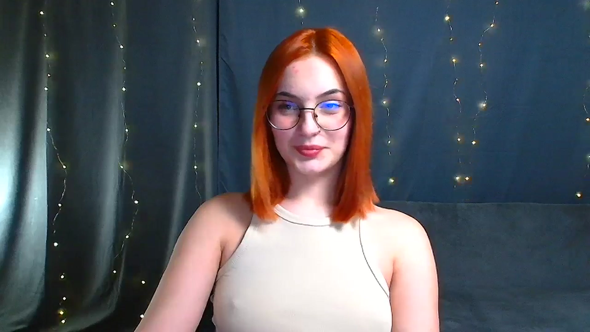 Gallery image thumbnail from Kissismimy's myfreecams stream on, 12/25/2024, 19:01 image 15 of 20