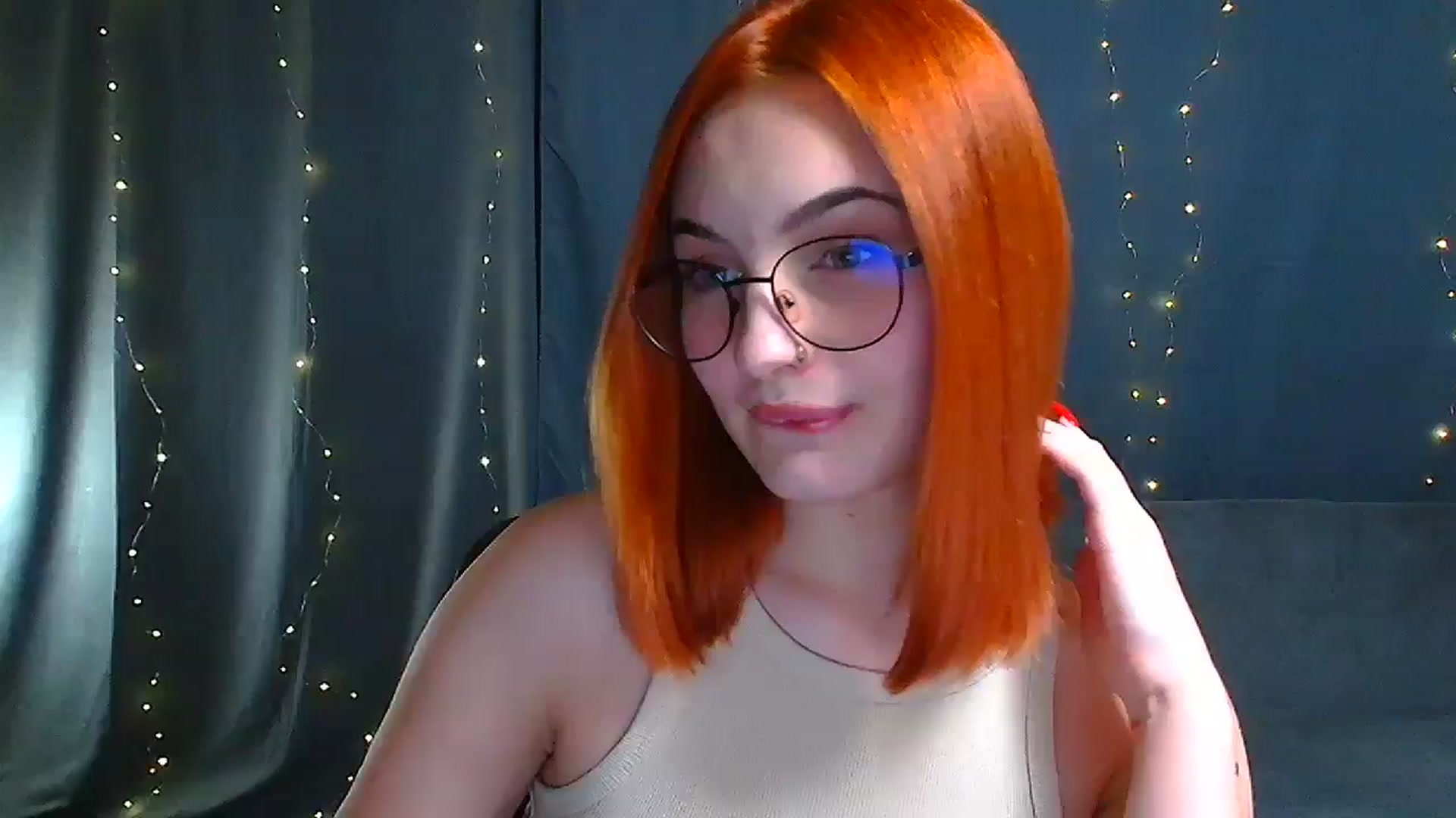 Gallery image thumbnail from Kissismimy's myfreecams stream on, 12/25/2024, 19:44 image 1 of 20