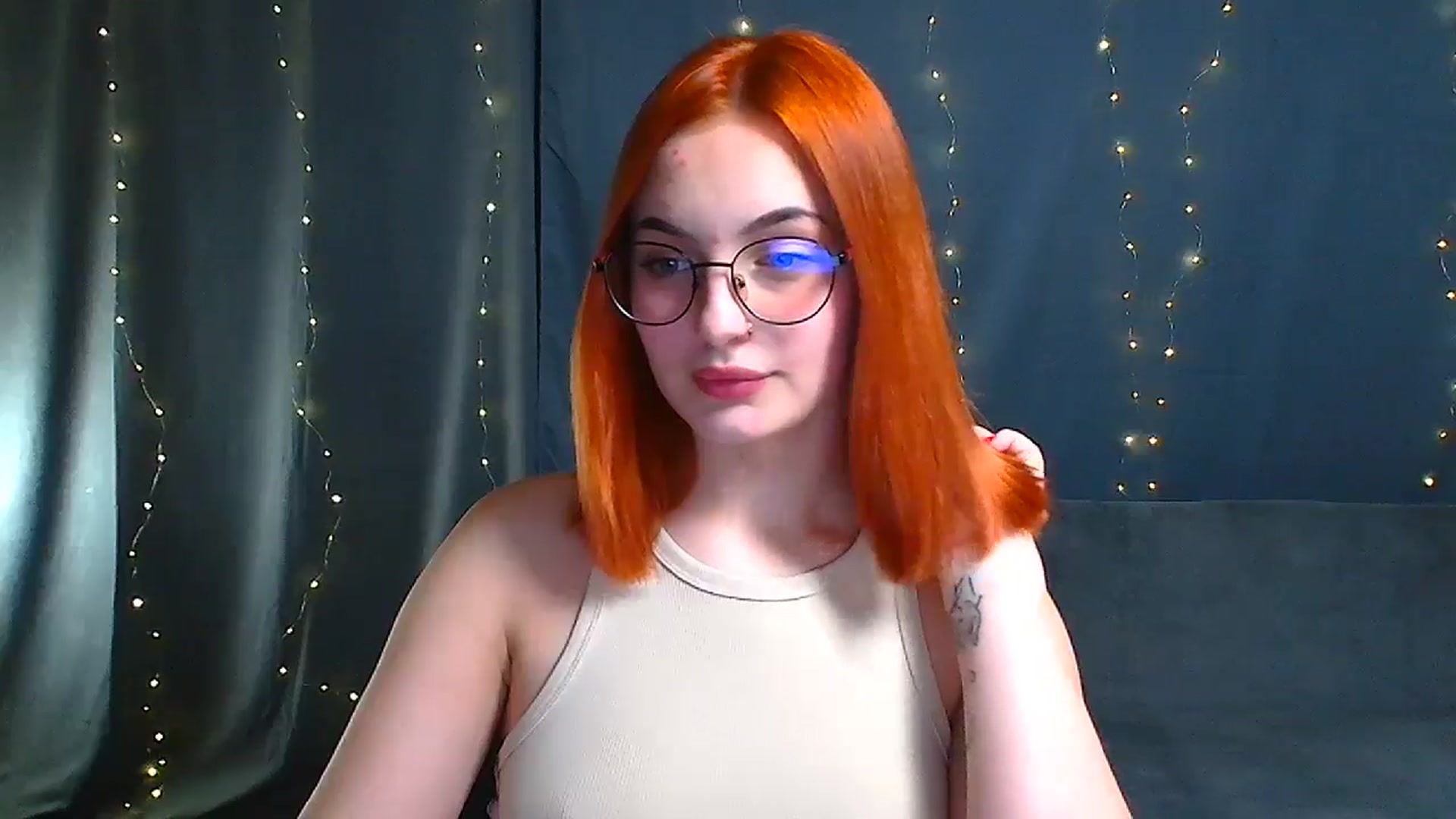 Gallery image thumbnail from Kissismimy's myfreecams stream on, 12/25/2024, 19:44 image 13 of 20