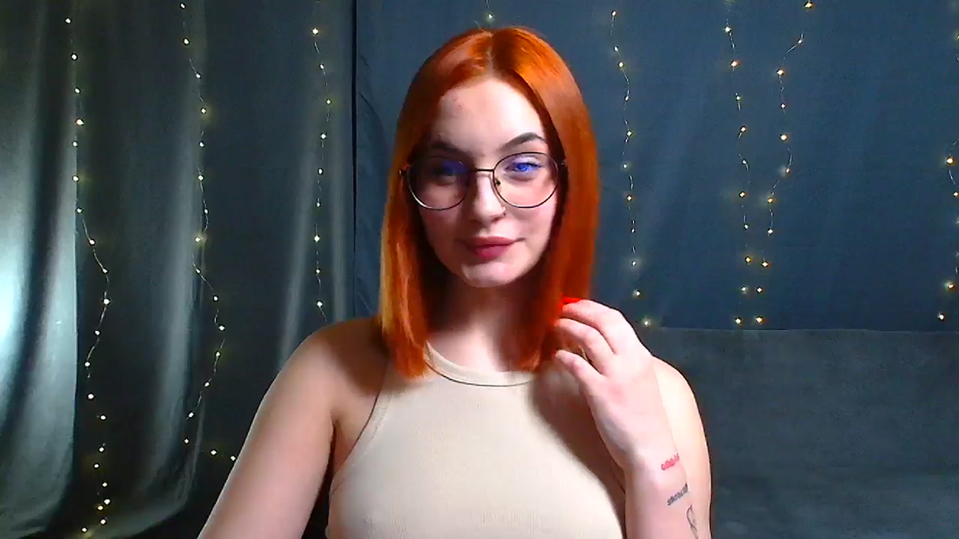 Gallery image thumbnail from Kissismimy's myfreecams stream on, 12/25/2024, 19:44 image 11 of 20