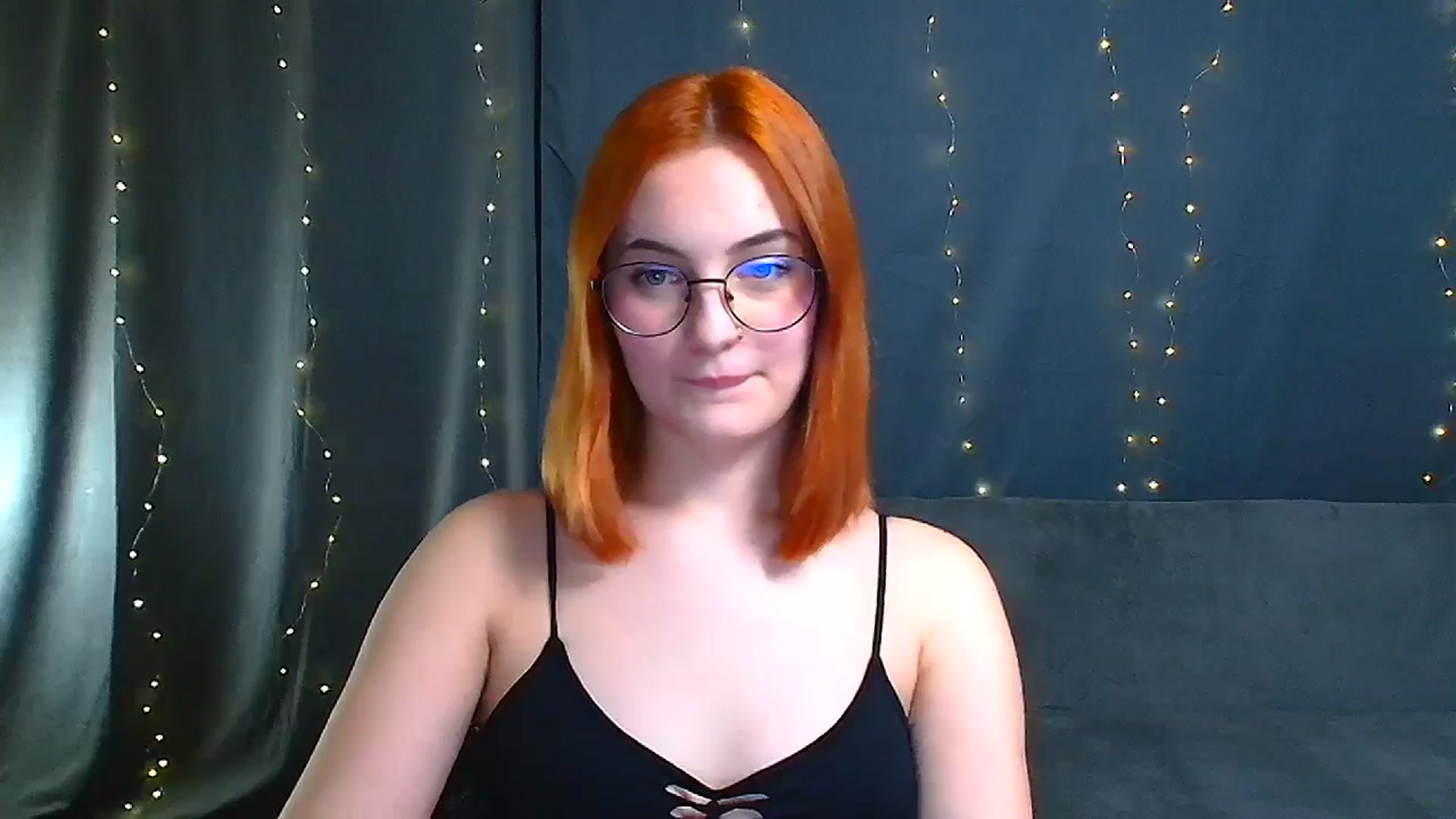 Gallery image thumbnail from Kissismimy's myfreecams stream on, 12/30/2024, 16:59 image 6 of 20
