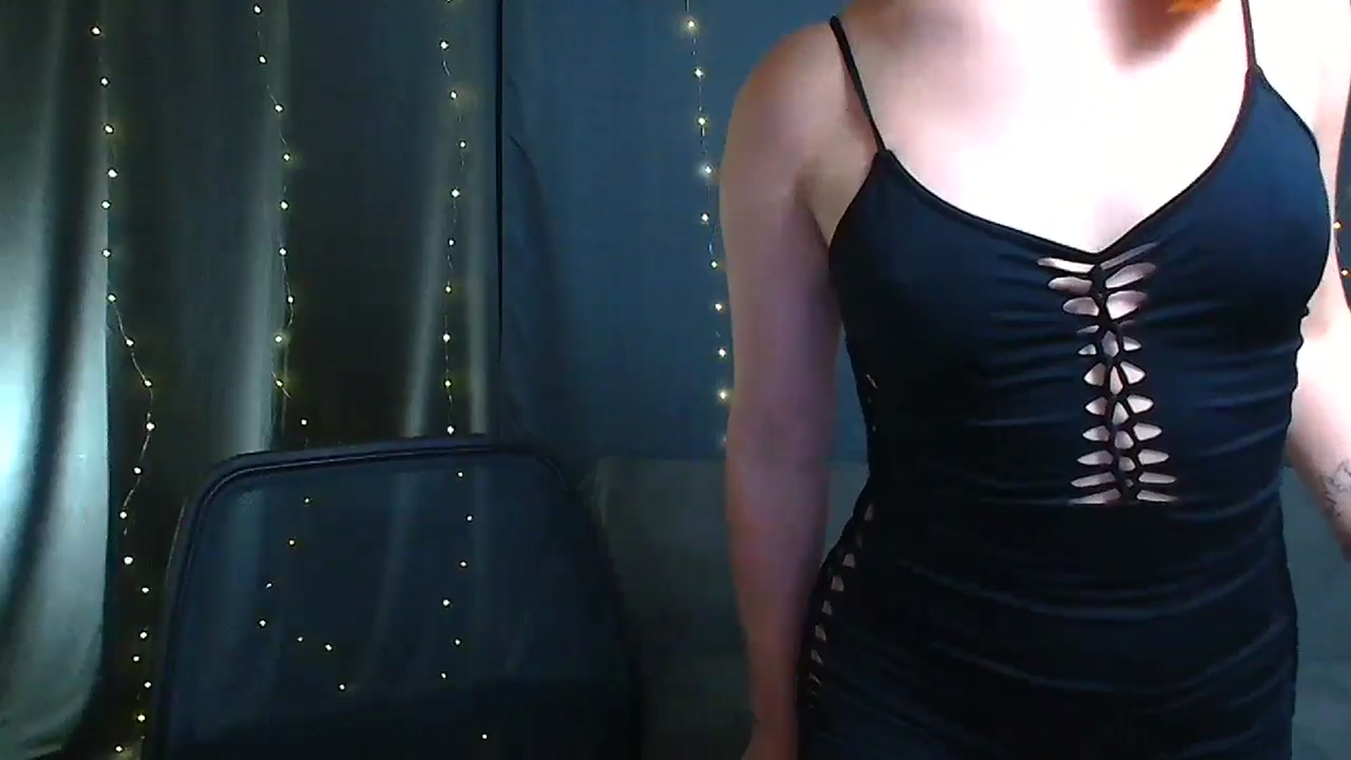 Gallery image thumbnail from Kissismimy's myfreecams stream on, 12/30/2024, 16:59 image 9 of 20