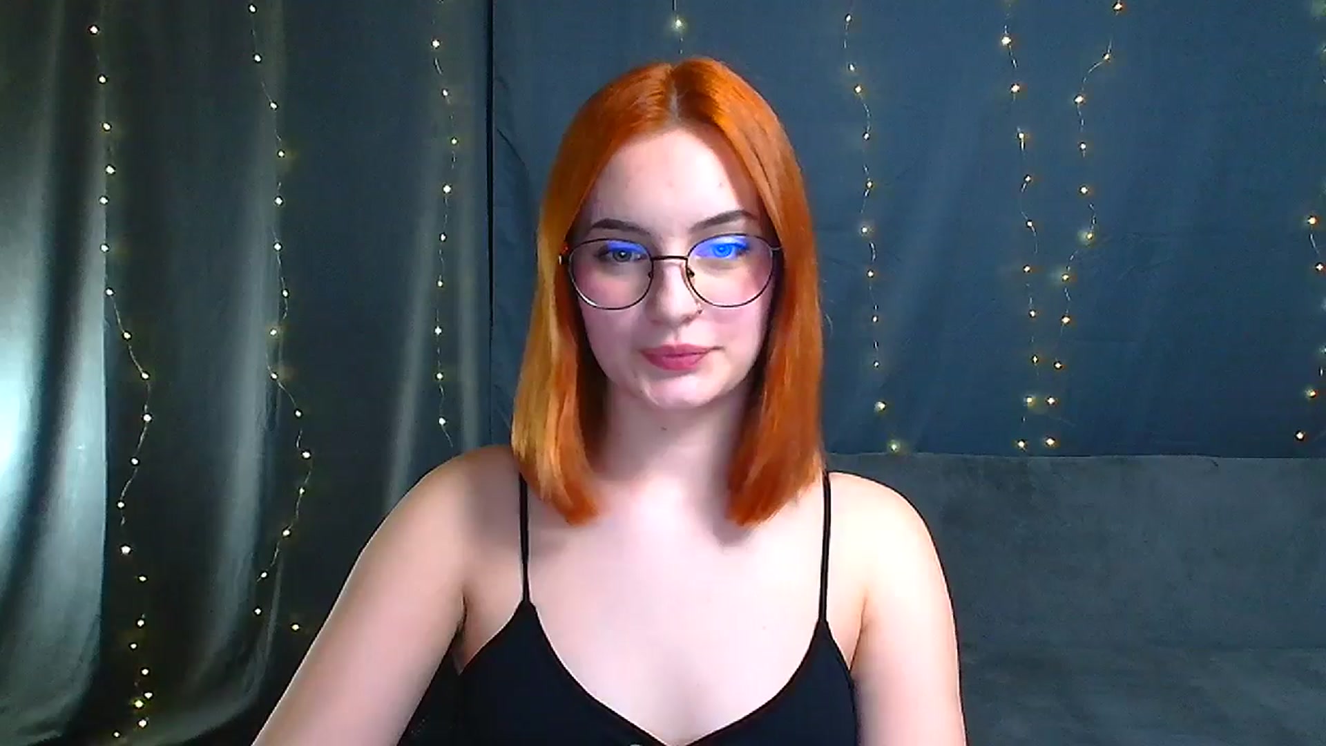 Gallery image thumbnail from Kissismimy's myfreecams stream on, 12/30/2024, 16:59 image 5 of 20