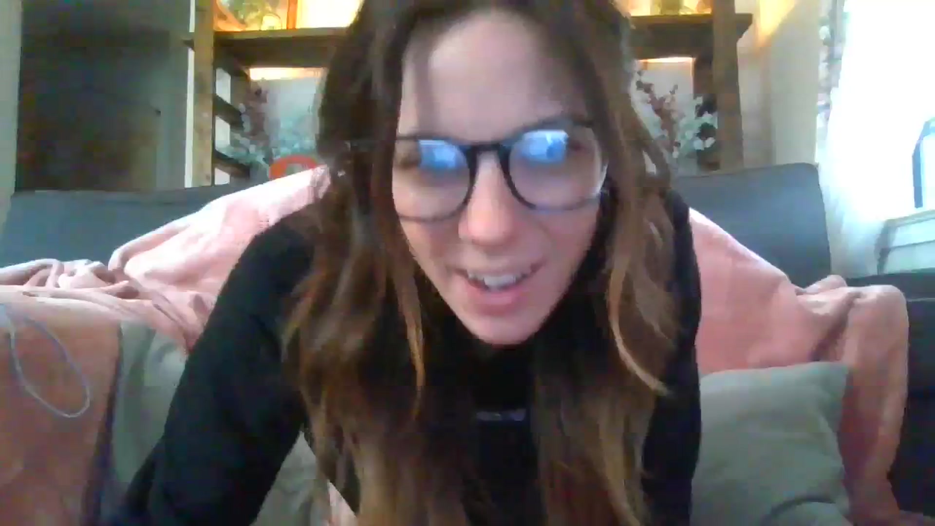 Gallery image thumbnail from KittenCaNudel's myfreecams stream on, 01/16/2024, 17:04 image 2 of 20