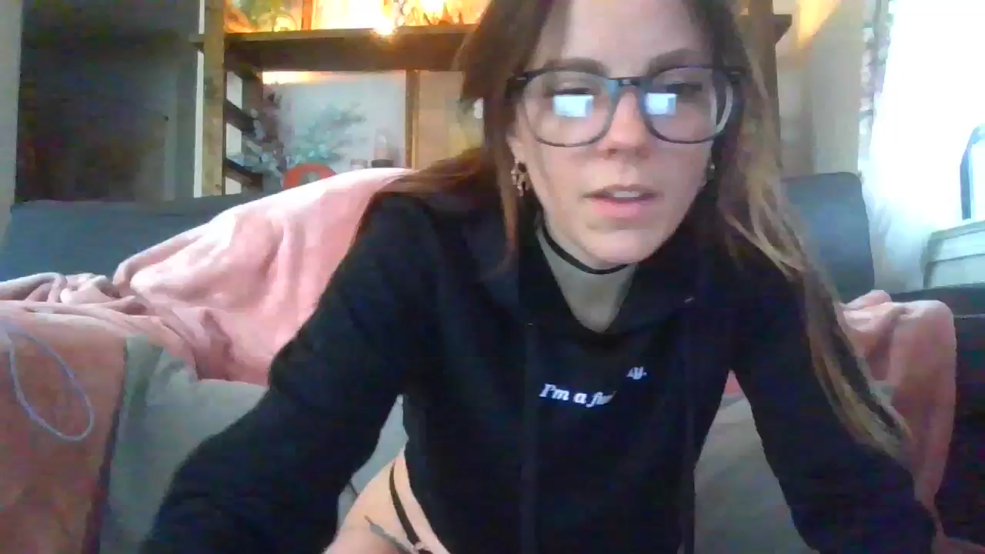 Gallery image thumbnail from KittenCaNudel's myfreecams stream on, 01/16/2024, 17:04 image 9 of 20