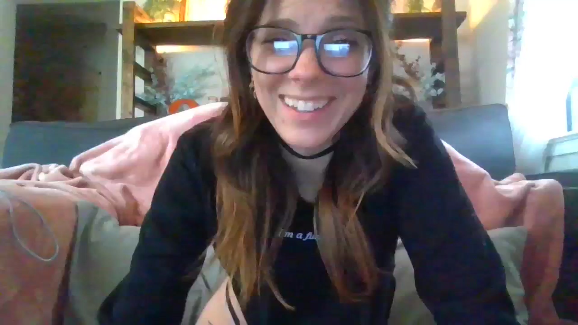 Gallery image thumbnail from KittenCaNudel's myfreecams stream on, 01/16/2024, 17:04 image 13 of 20