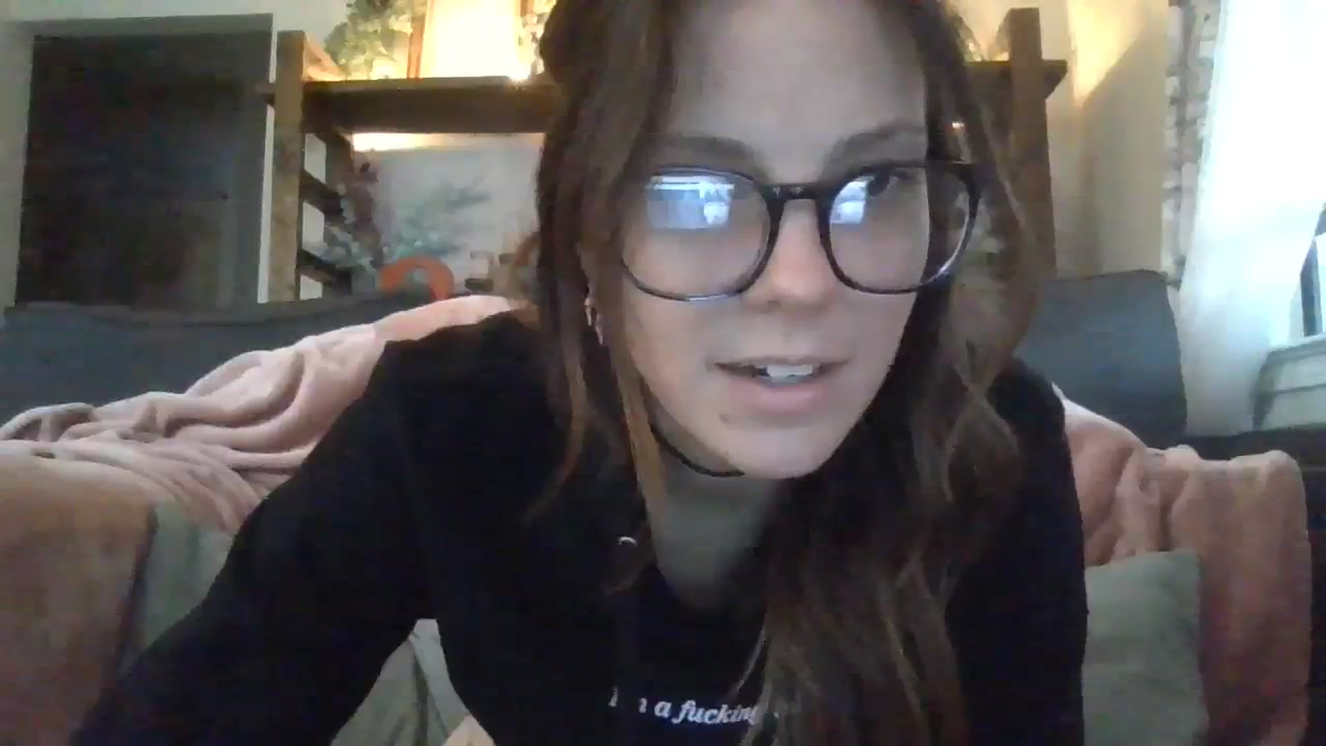 Gallery image thumbnail from KittenCaNudel's myfreecams stream on, 01/16/2024, 19:01 image 7 of 20