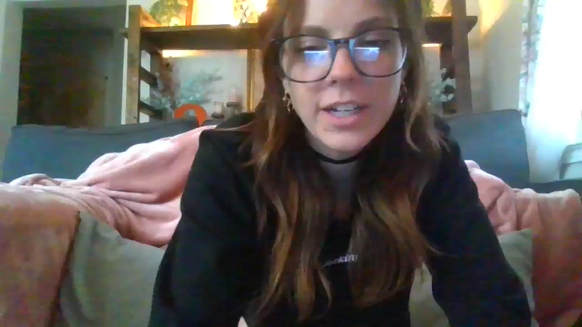 Gallery image thumbnail from KittenCaNudel's myfreecams stream on, 01/16/2024, 20:08 image 2 of 20