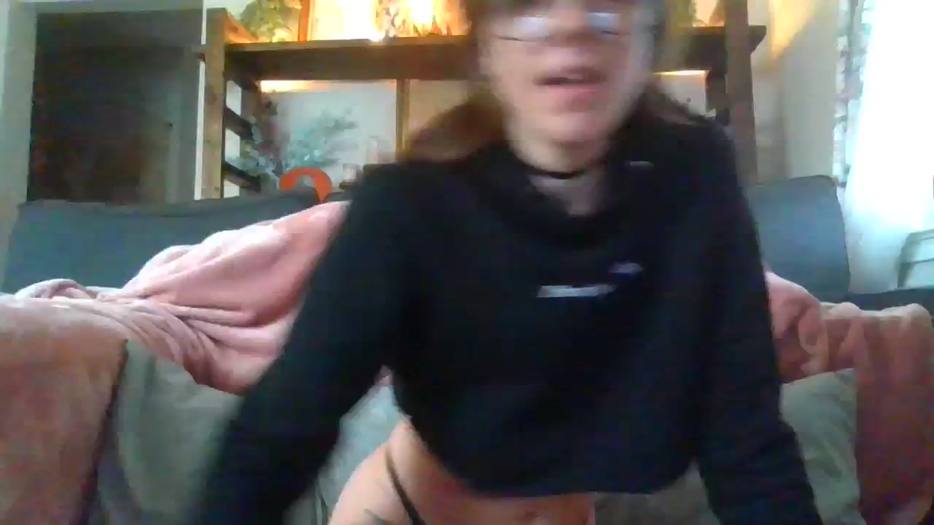 Gallery image thumbnail from KittenCaNudel's myfreecams stream on, 01/16/2024, 20:08 image 4 of 20