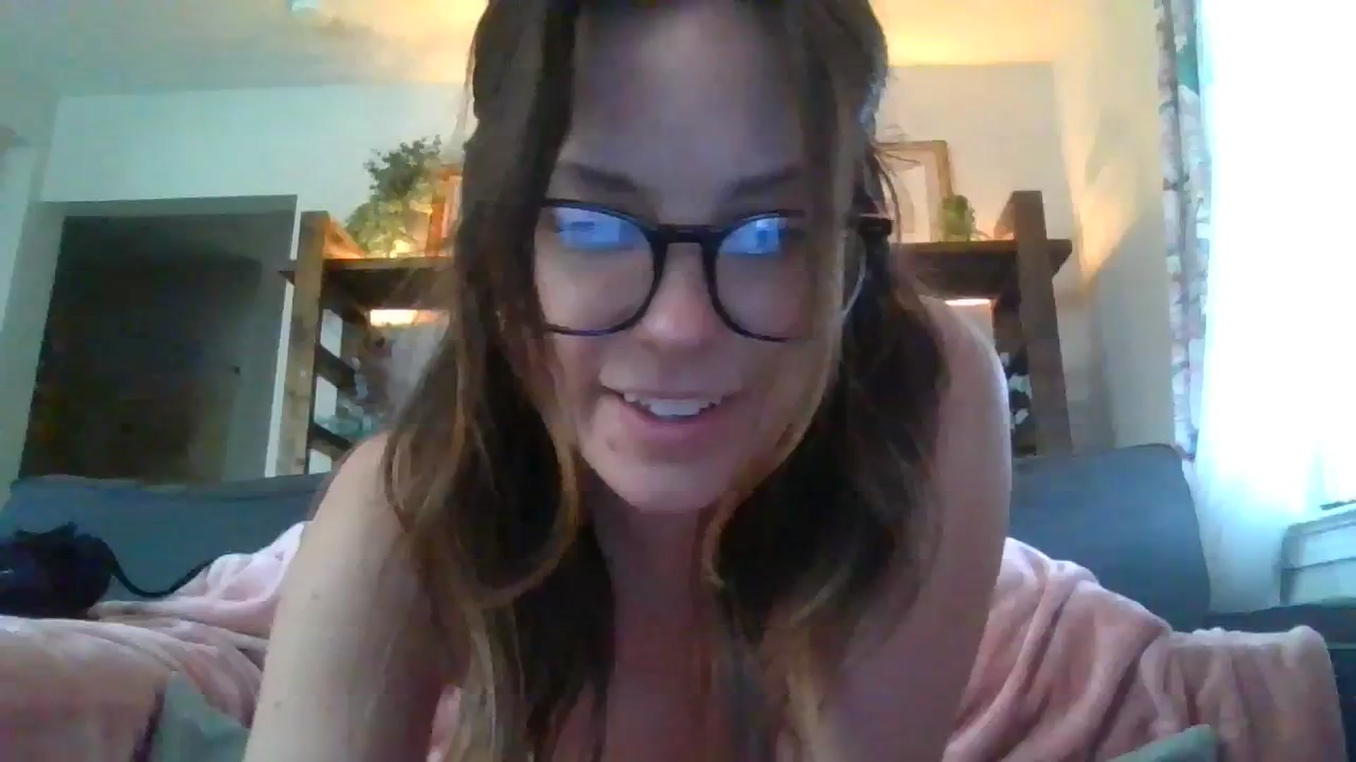 Gallery image thumbnail from KittenCaNudel's myfreecams stream on, 01/16/2024, 20:08 image 17 of 20