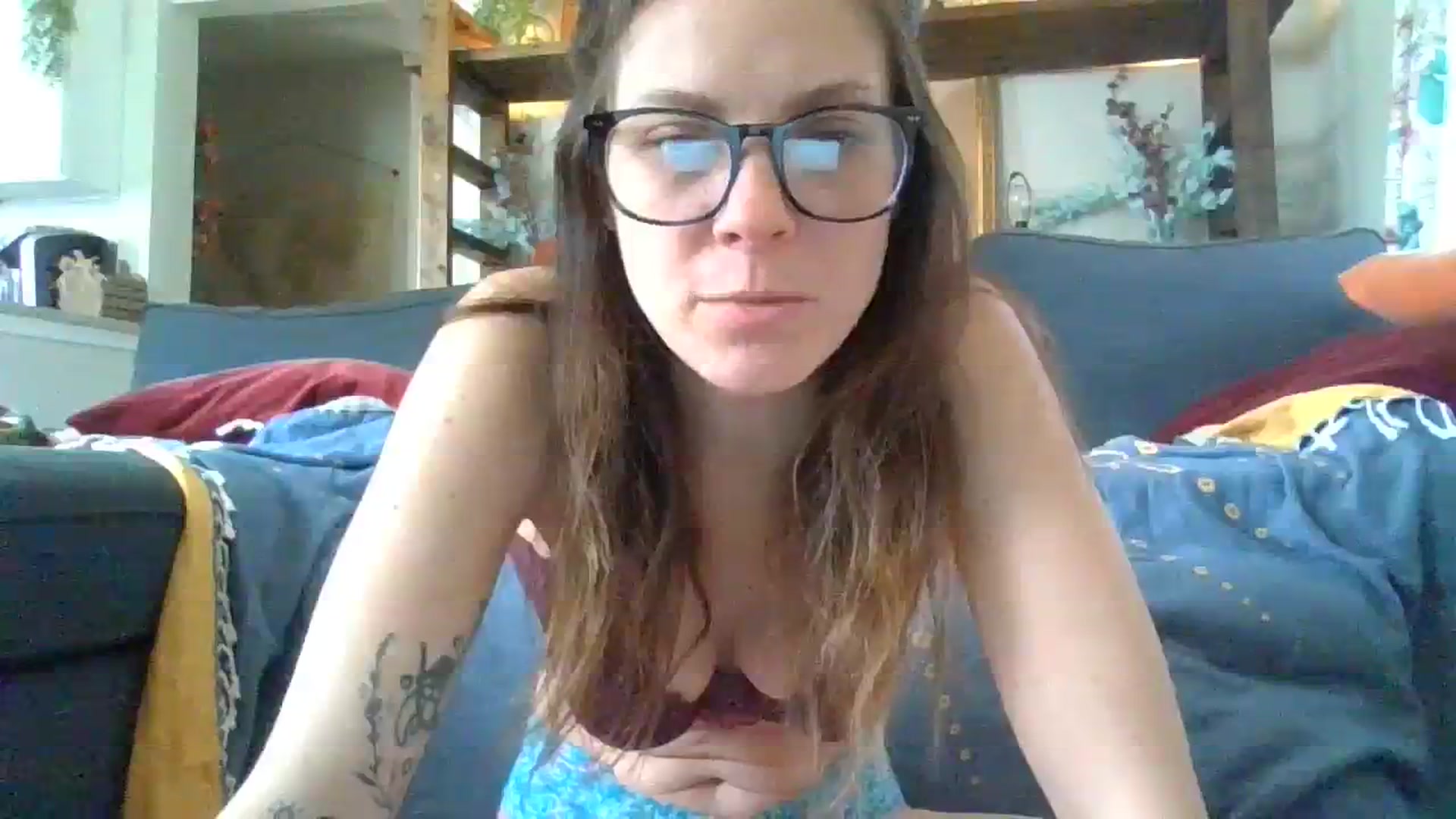 Gallery image thumbnail from KittenCaNudel's myfreecams stream on, 02/09/2024, 17:46 image 7 of 20