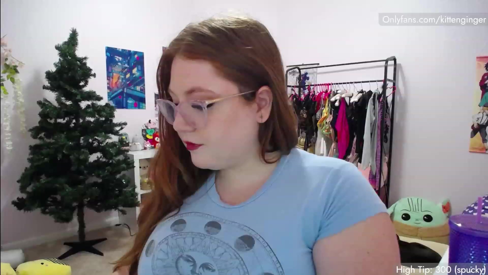 Gallery image thumbnail from KittenGinger's myfreecams stream on, 12/09/2022, 06:06 image 5 of 20