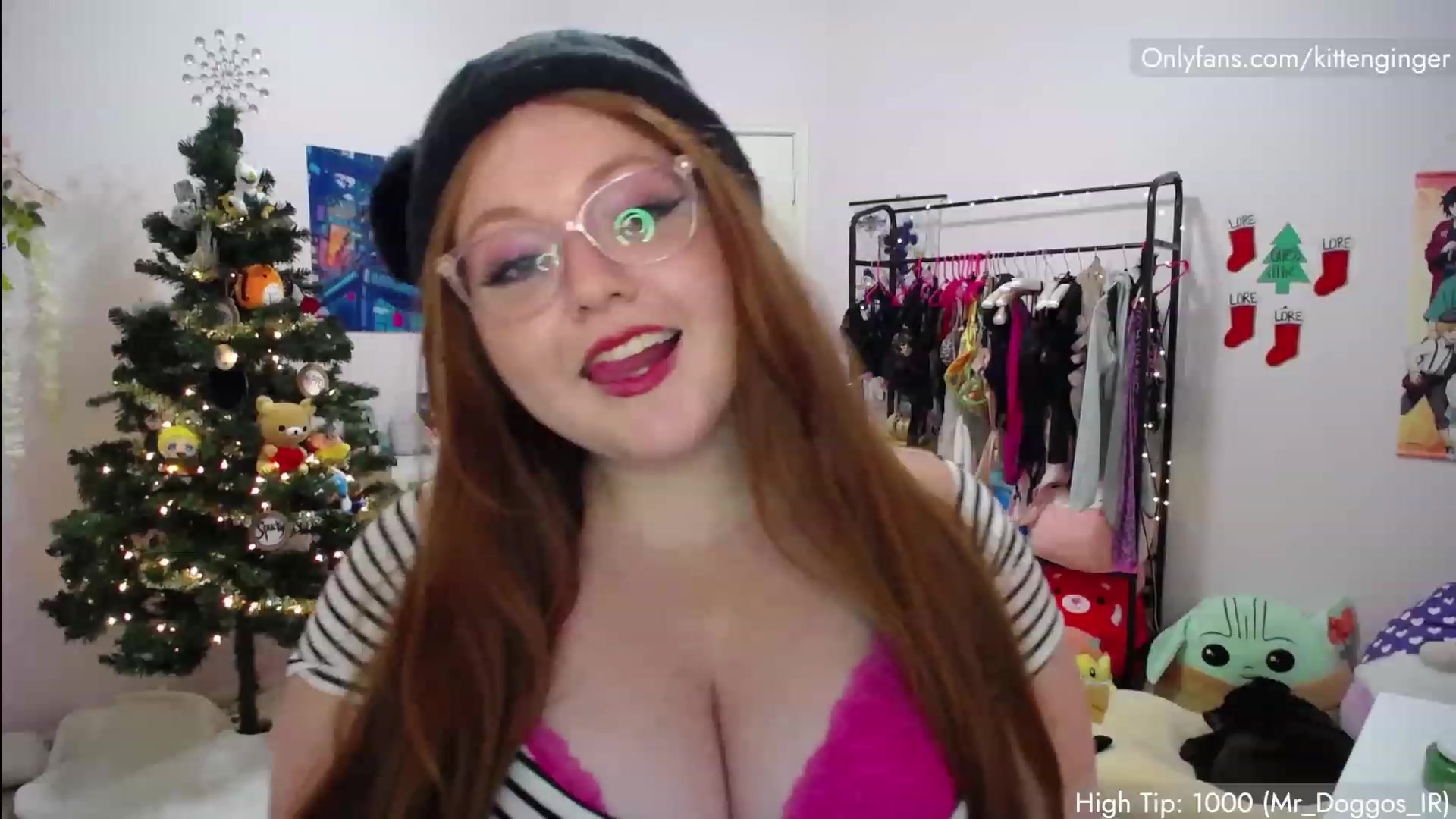 Gallery image thumbnail from KittenGinger's myfreecams stream on, 12/16/2022, 05:26 image 4 of 20
