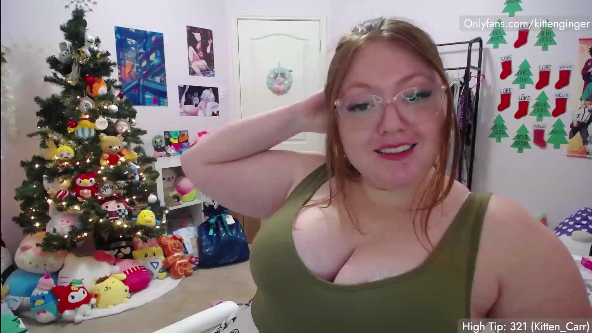 Gallery image thumbnail from KittenGinger's myfreecams stream on, 12/30/2022, 05:34 image 14 of 20