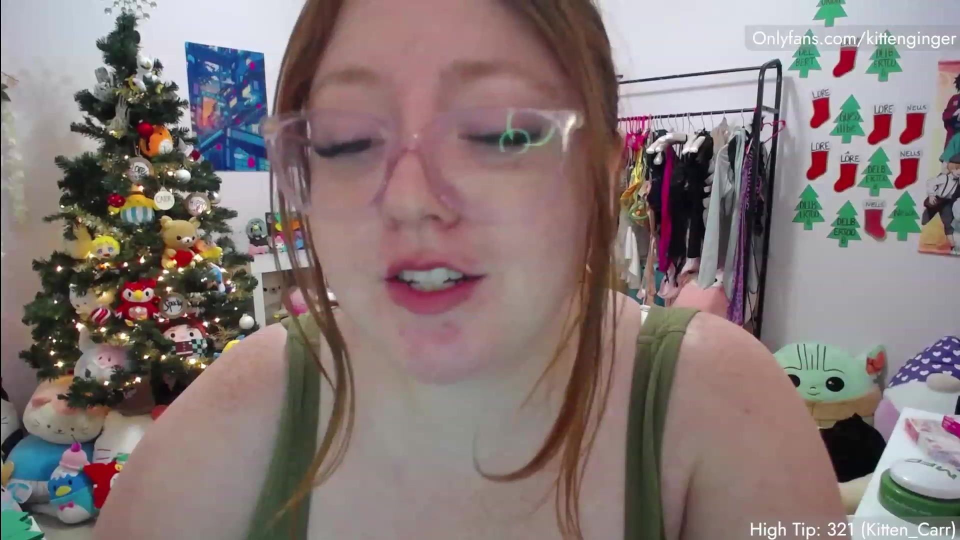Gallery image thumbnail from KittenGinger's myfreecams stream on, 12/30/2022, 05:34 image 15 of 20