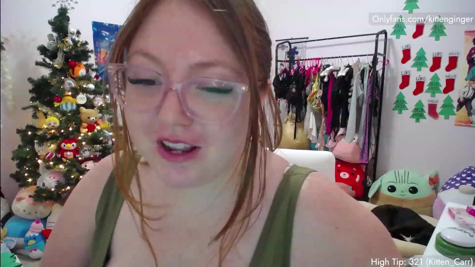 Gallery image thumbnail from KittenGinger's myfreecams stream on, 12/30/2022, 05:34 image 12 of 20