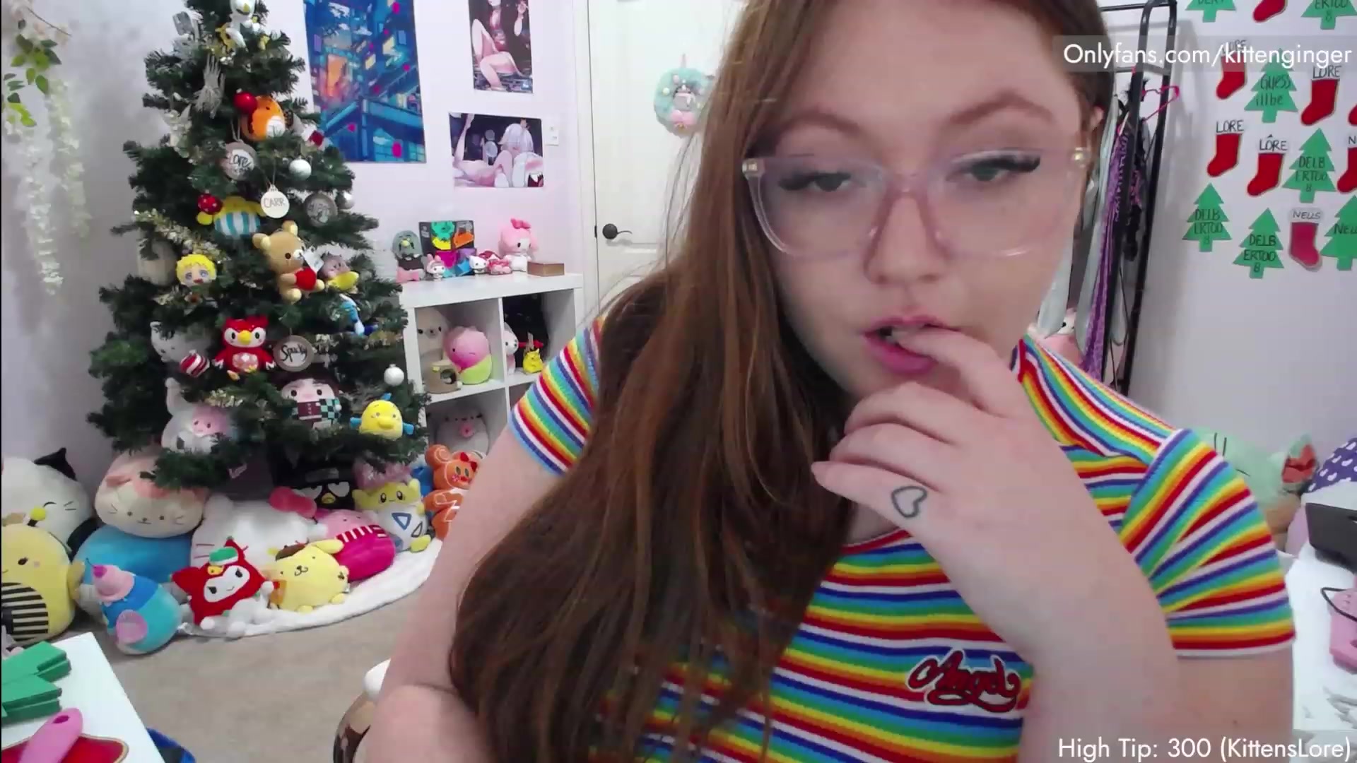 Gallery image thumbnail from KittenGinger's myfreecams stream on, 01/03/2023, 06:27 image 3 of 20