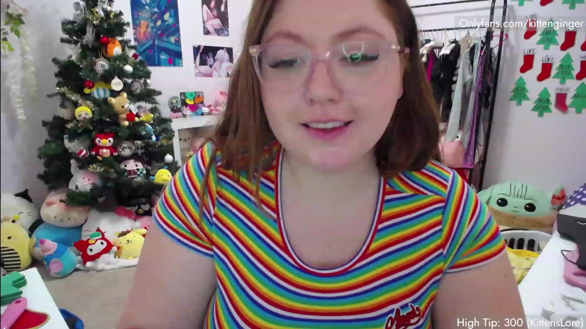 Gallery image thumbnail from KittenGinger's myfreecams stream on, 01/03/2023, 06:27 image 12 of 20