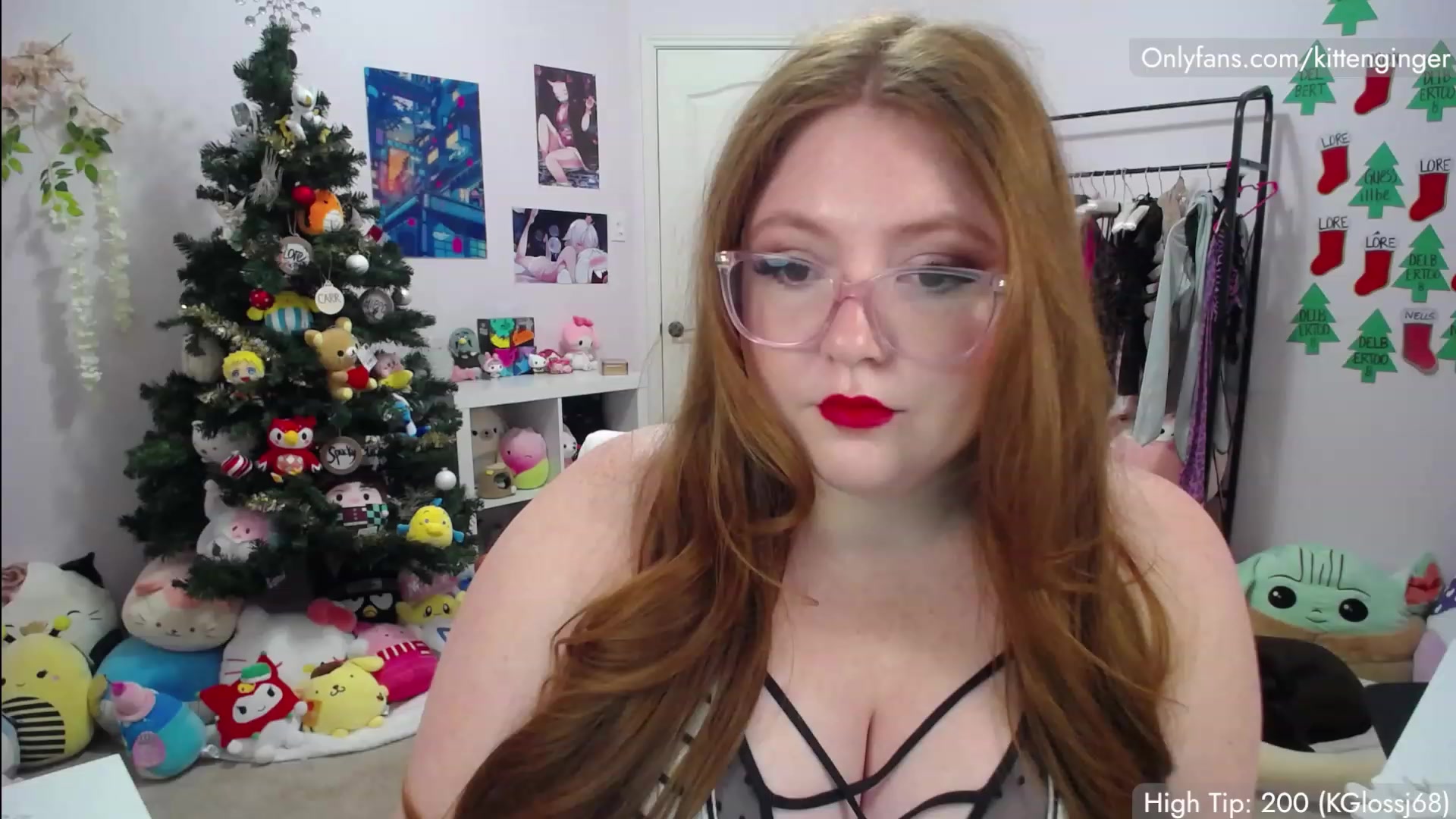 Gallery image thumbnail from KittenGinger's myfreecams stream on, 01/07/2023, 06:50 image 6 of 20
