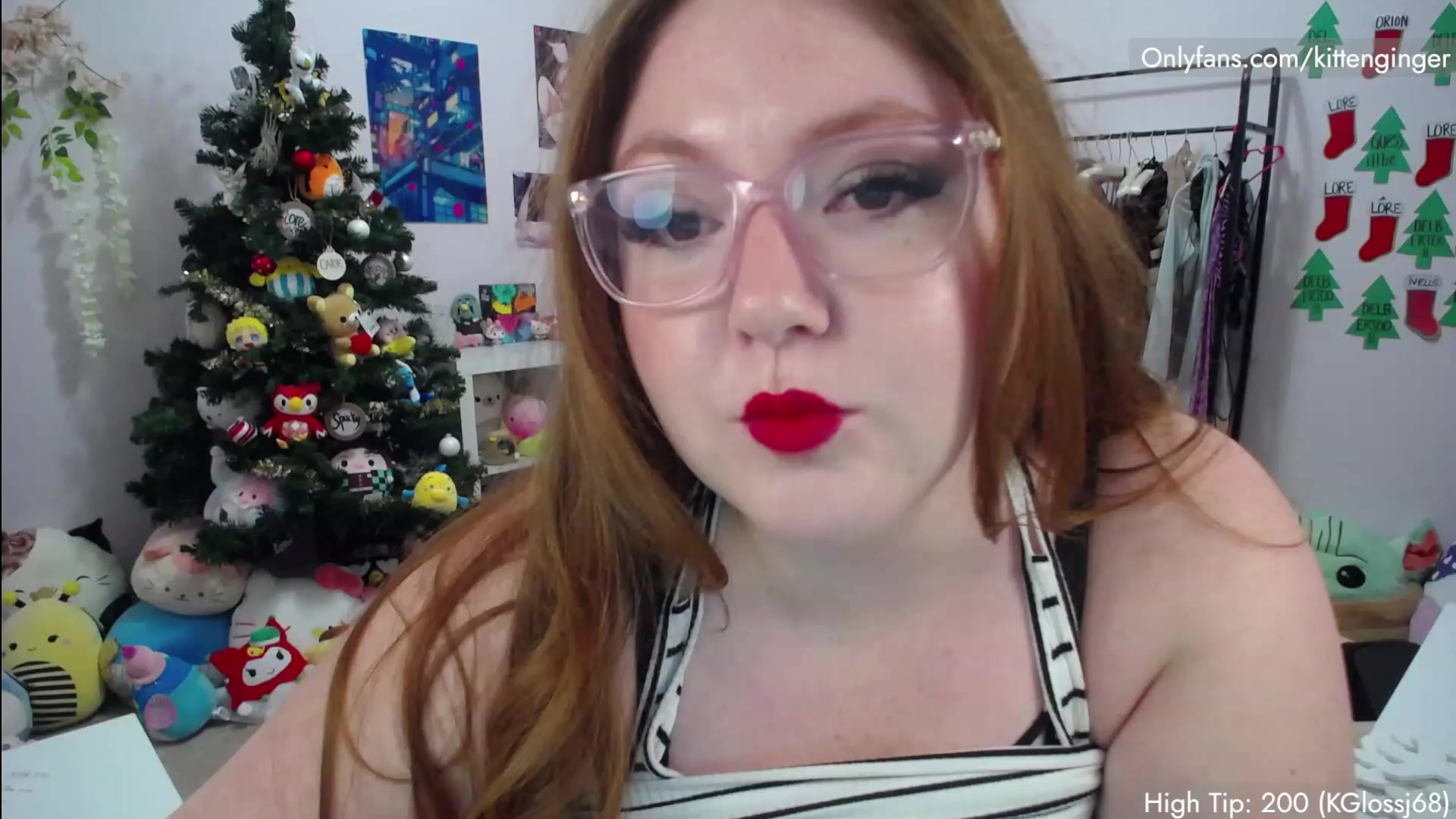 Gallery image thumbnail from KittenGinger's myfreecams stream on, 01/07/2023, 06:50 image 3 of 20