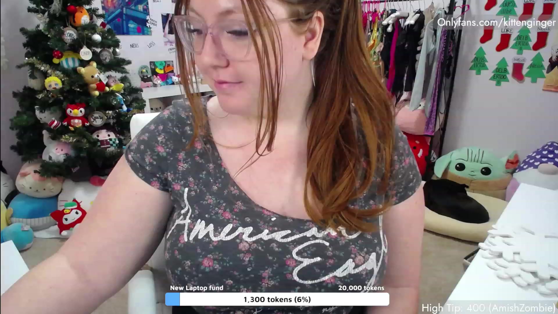 Gallery image thumbnail from KittenGinger's myfreecams stream on, 01/10/2023, 06:01 image 14 of 20