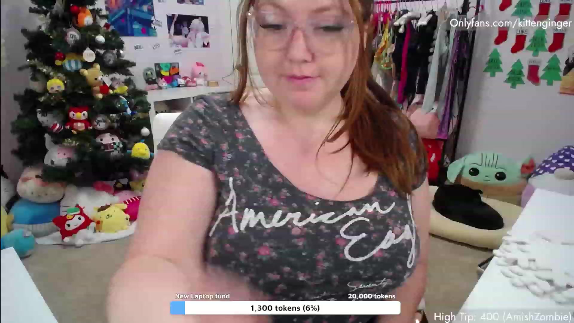 Gallery image thumbnail from KittenGinger's myfreecams stream on, 01/10/2023, 06:01 image 12 of 20