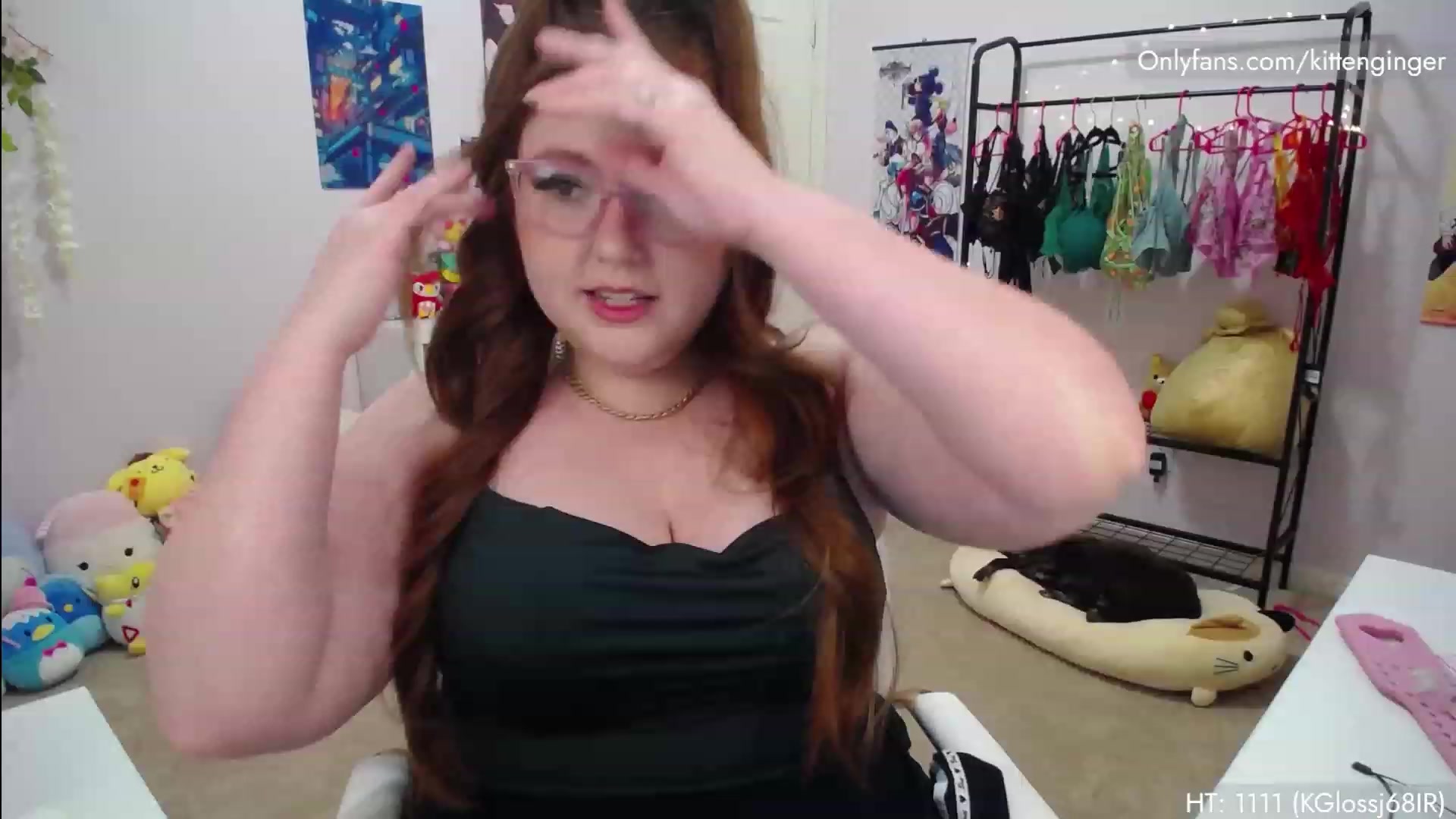 Gallery image thumbnail from KittenGinger's myfreecams stream on, 06/03/2023, 04:29 image 8 of 20