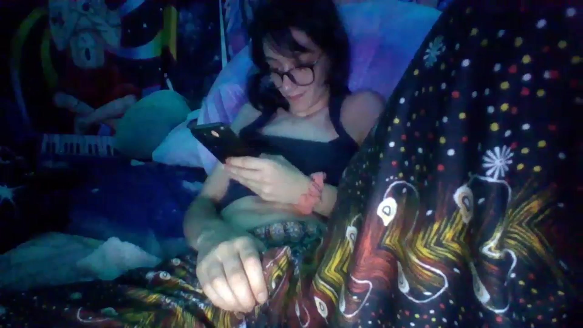 Gallery image thumbnail from KittenMew2's myfreecams stream on, 07/12/2023, 09:15 image 9 of 20