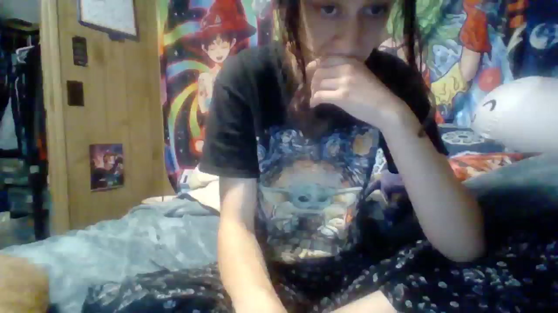 Gallery image thumbnail from KittenMew2's myfreecams stream on, 08/08/2023, 18:32 image 16 of 20