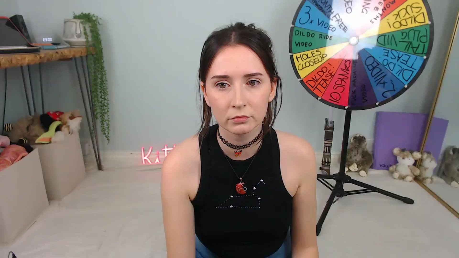Gallery image thumbnail from Kitten_Sophie's myfreecams stream on, 07/31/2025, 22:23 image 13 of 20