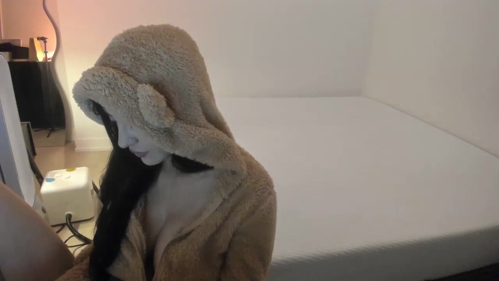 Gallery image thumbnail from Kittenxcam's myfreecams stream on, 11/12/2024, 08:19 image 15 of 20