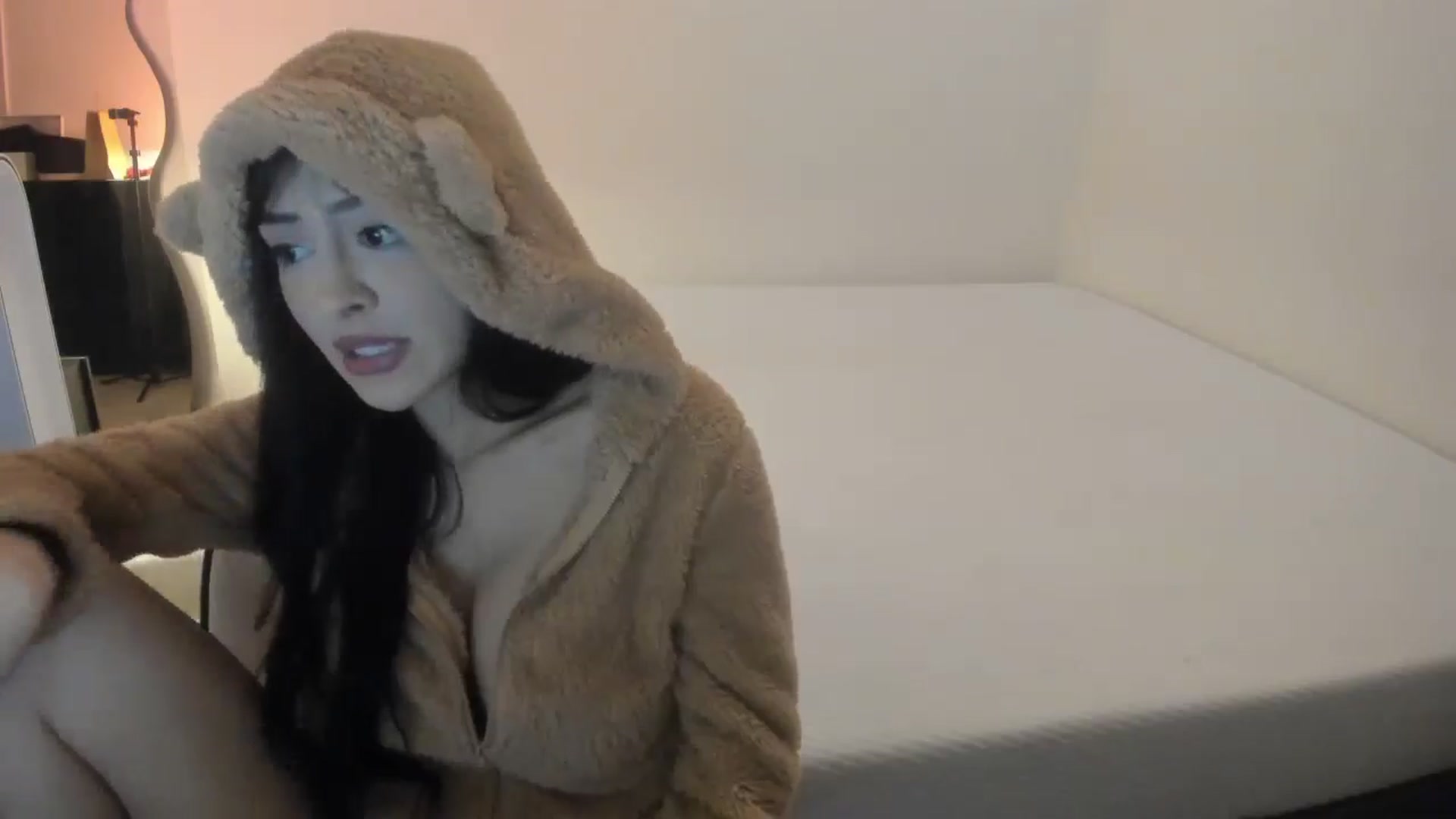 Gallery image thumbnail from Kittenxcam's myfreecams stream on, 11/12/2024, 08:19 image 6 of 20