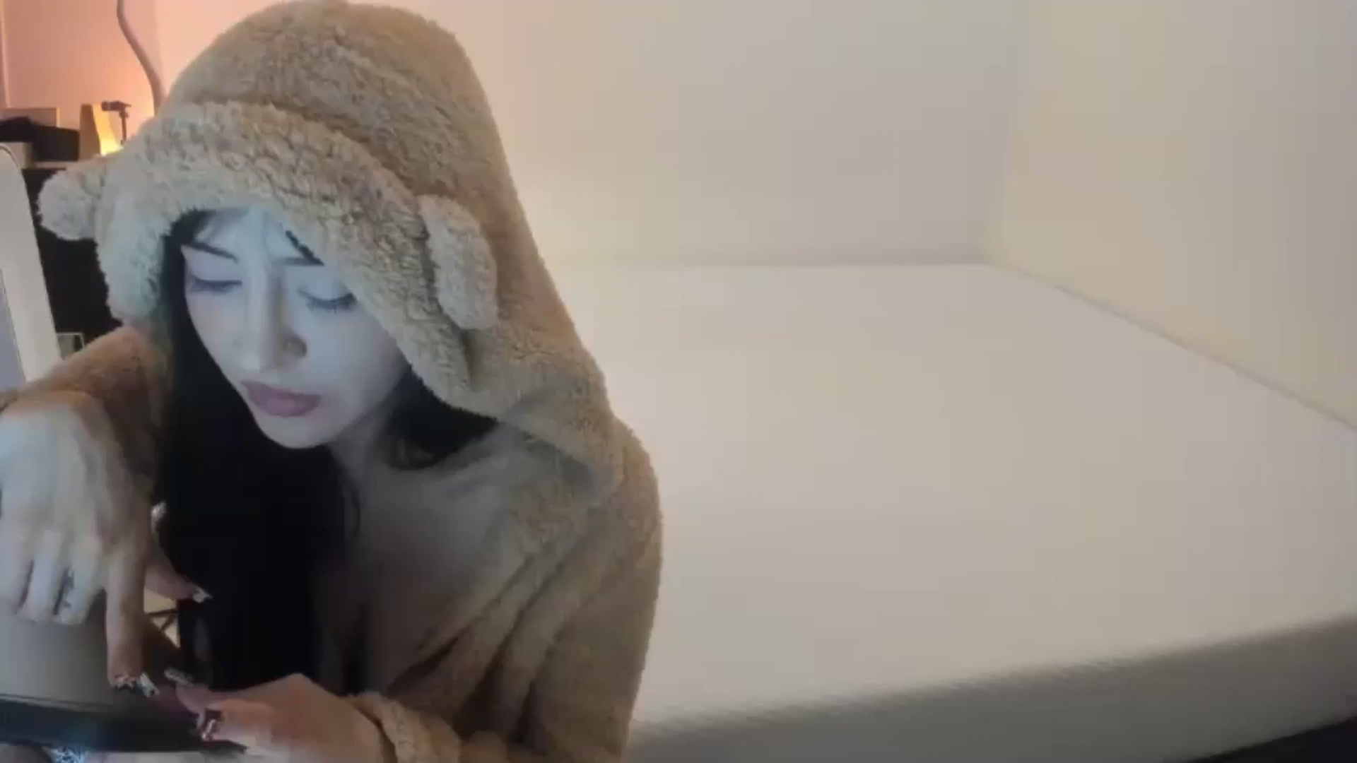 Gallery image thumbnail from Kittenxcam's myfreecams stream on, 11/12/2024, 08:19 image 9 of 20