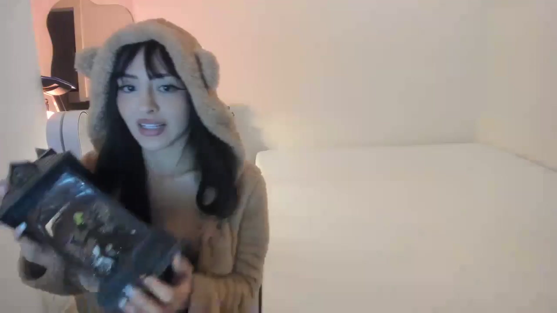 Gallery image thumbnail from Kittenxcam's myfreecams stream on, 11/12/2024, 09:38 image 11 of 20