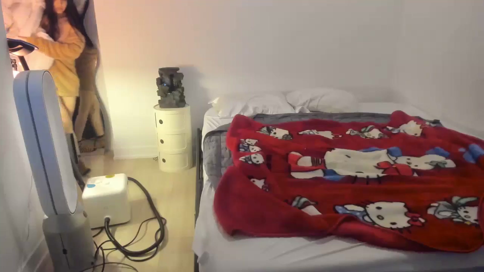 Gallery image thumbnail from Kittenxcam's myfreecams stream on, 11/12/2024, 10:05 image 14 of 20