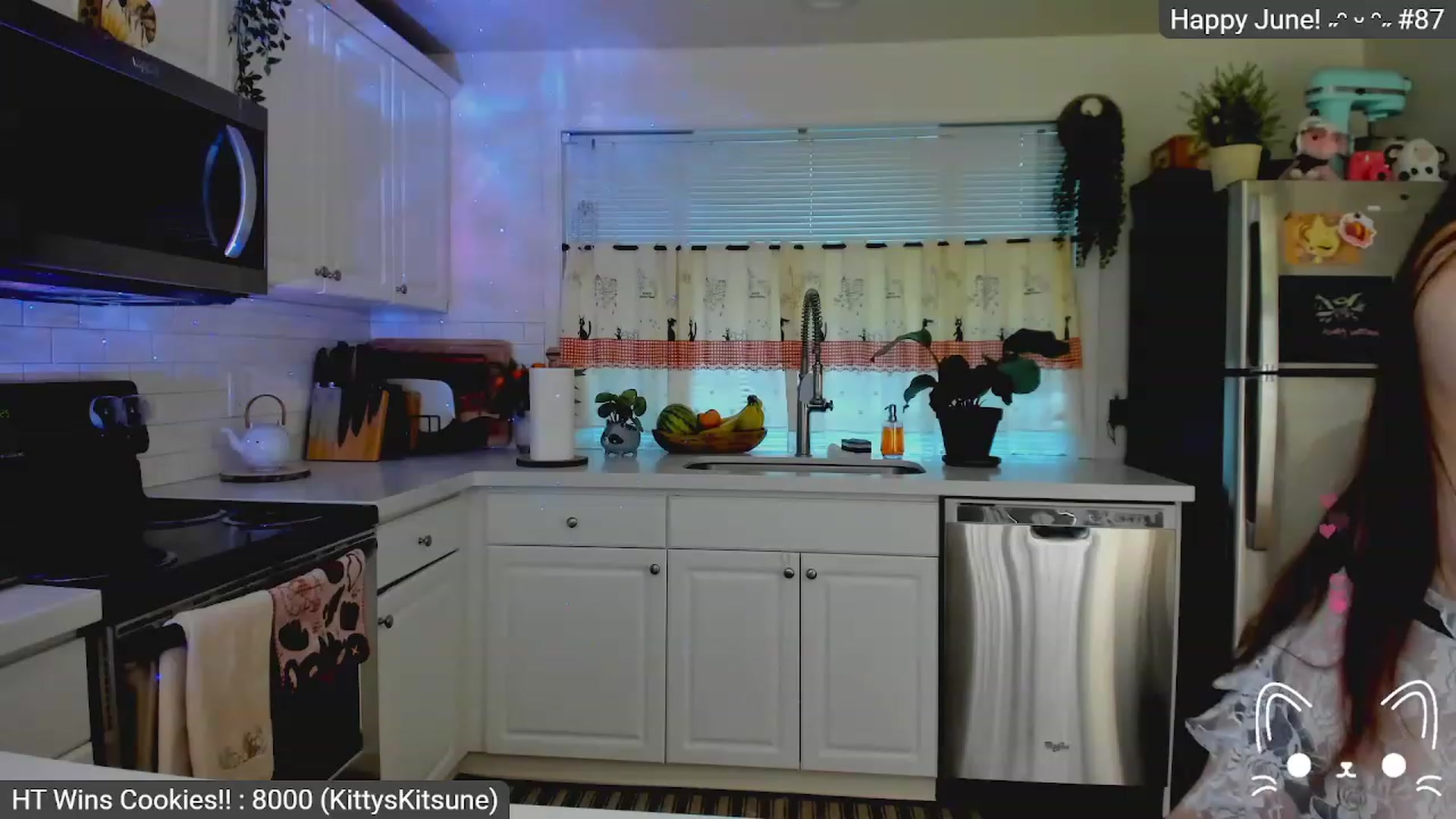 Gallery image thumbnail from Kittenyx's myfreecams stream on, 06/03/2023, 04:22 image 12 of 20