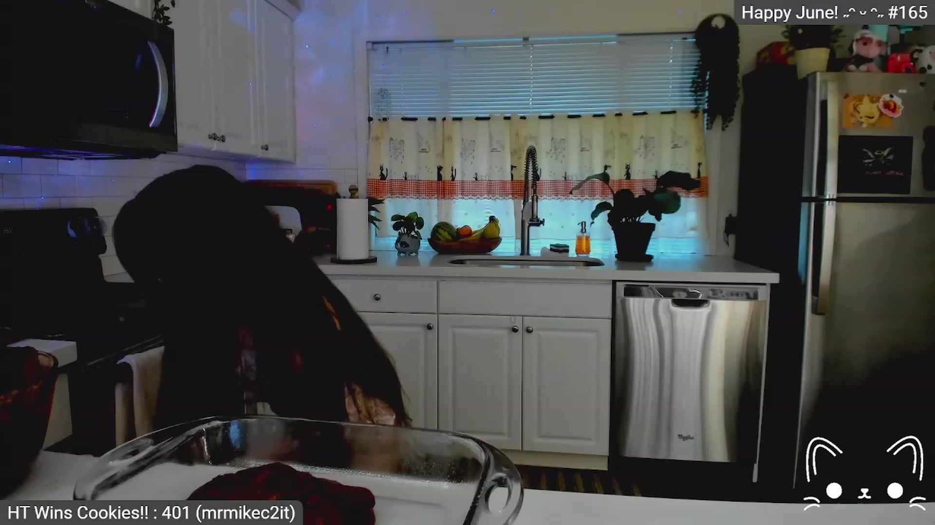 Gallery image thumbnail from Kittenyx's myfreecams stream on, 06/03/2023, 04:22 image 10 of 20