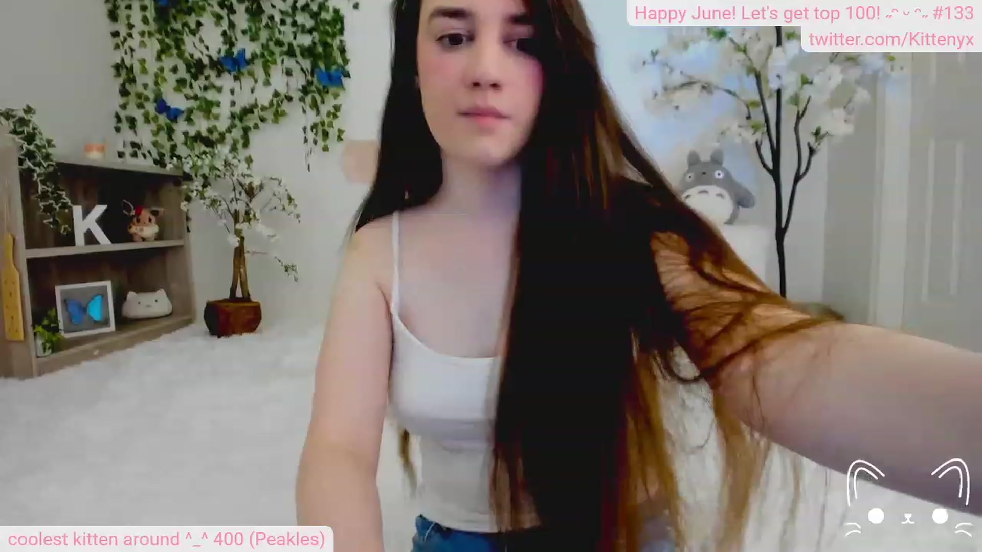 Gallery image thumbnail from Kittenyx's myfreecams stream on, 06/11/2023, 06:01 image 13 of 20