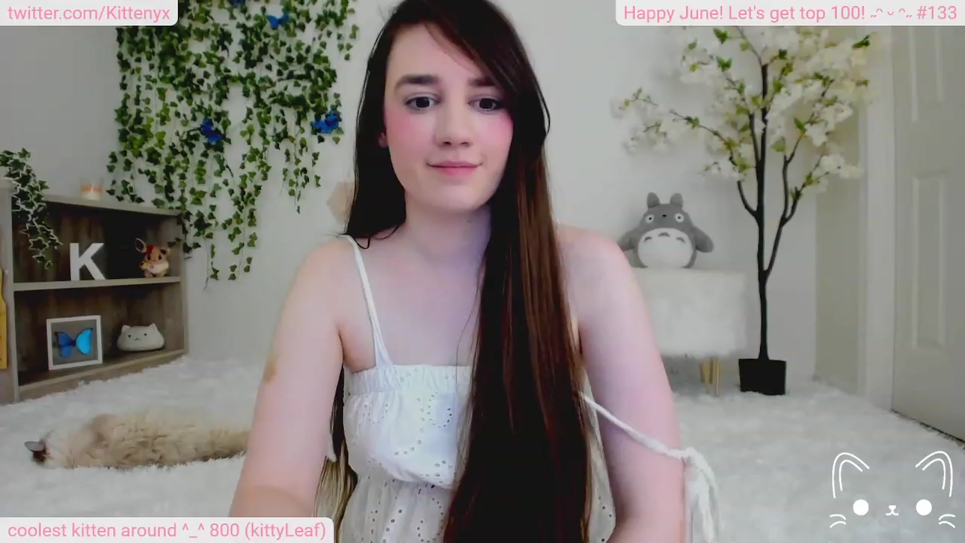 Gallery image thumbnail from Kittenyx's myfreecams stream on, 06/24/2023, 04:49 image 9 of 20