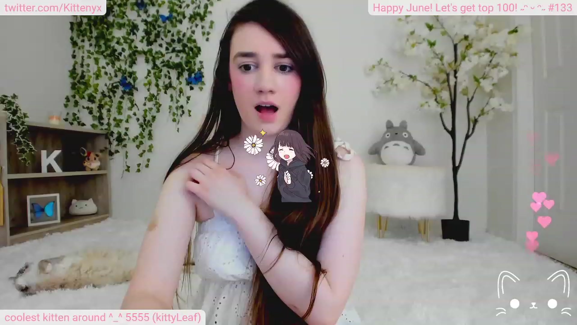 Gallery image thumbnail from Kittenyx's myfreecams stream on, 06/24/2023, 04:49 image 11 of 20