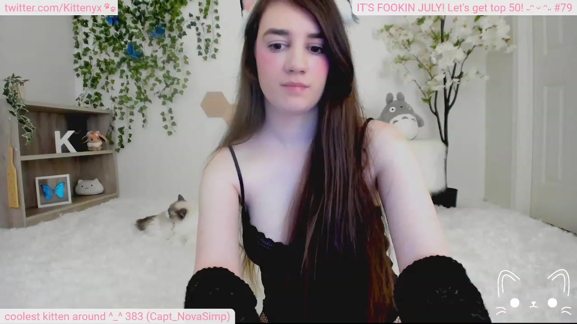 Gallery image thumbnail from Kittenyx's myfreecams stream on, 07/14/2023, 05:40 image 16 of 20