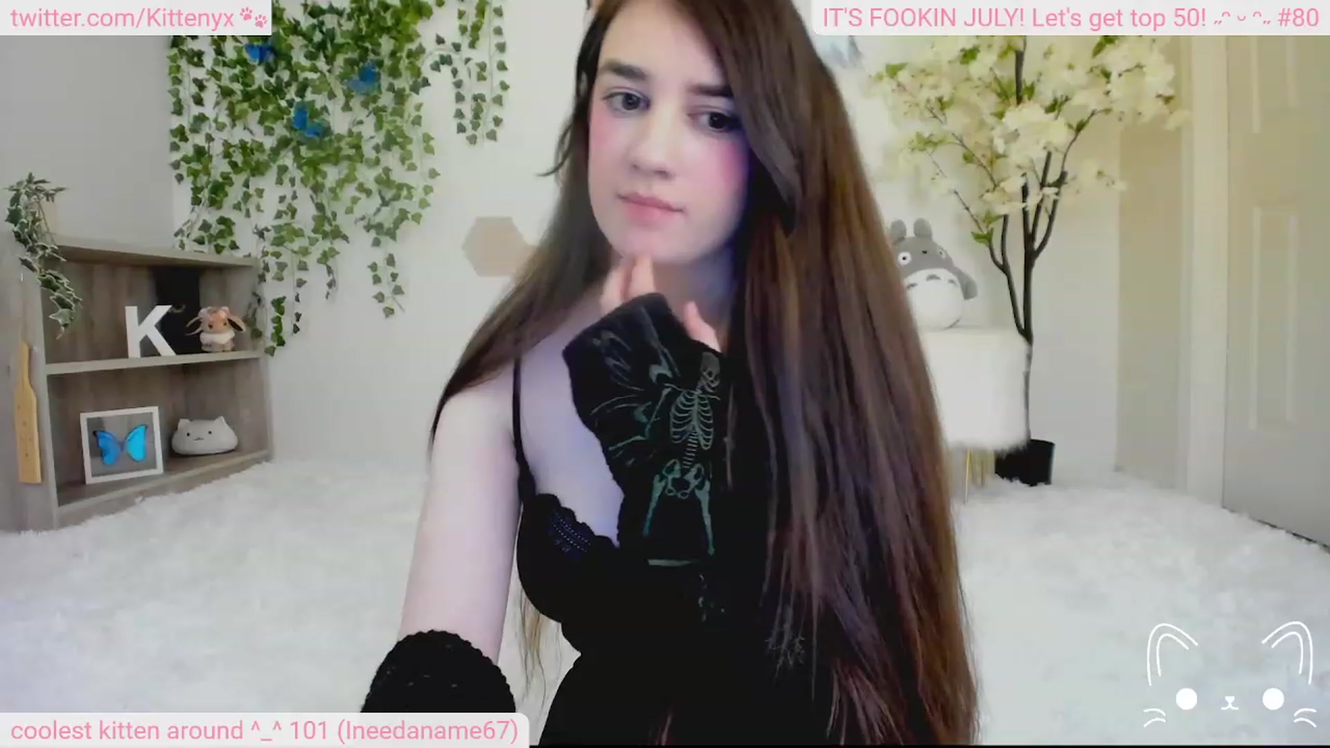 Gallery image thumbnail from Kittenyx's myfreecams stream on, 07/14/2023, 05:40 image 7 of 20