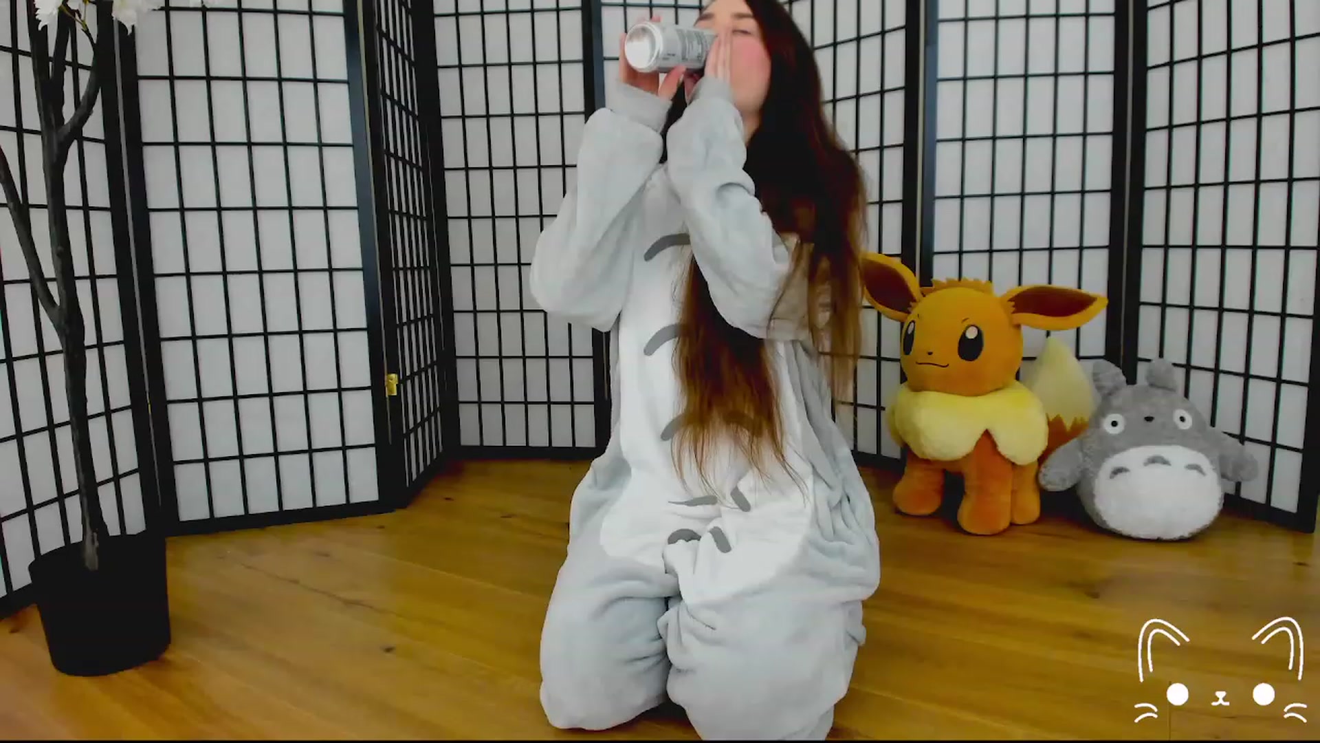 Gallery image thumbnail from Kittenyx's myfreecams stream on, 07/29/2023, 04:02 image 13 of 20