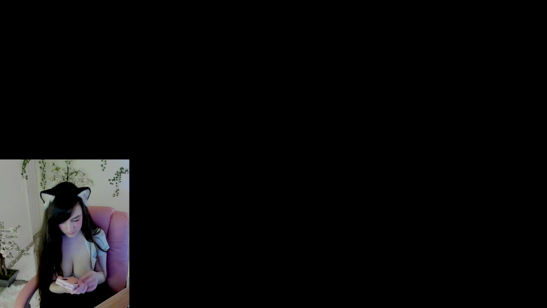 Gallery image thumbnail from Kittenyx's myfreecams stream on, 05/31/2025, 07:59 image 11 of 20