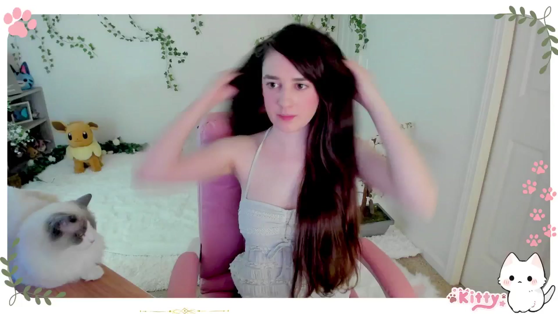 Gallery image thumbnail from Kittenyx's myfreecams stream on, 06/18/2025, 05:51 image 13 of 20