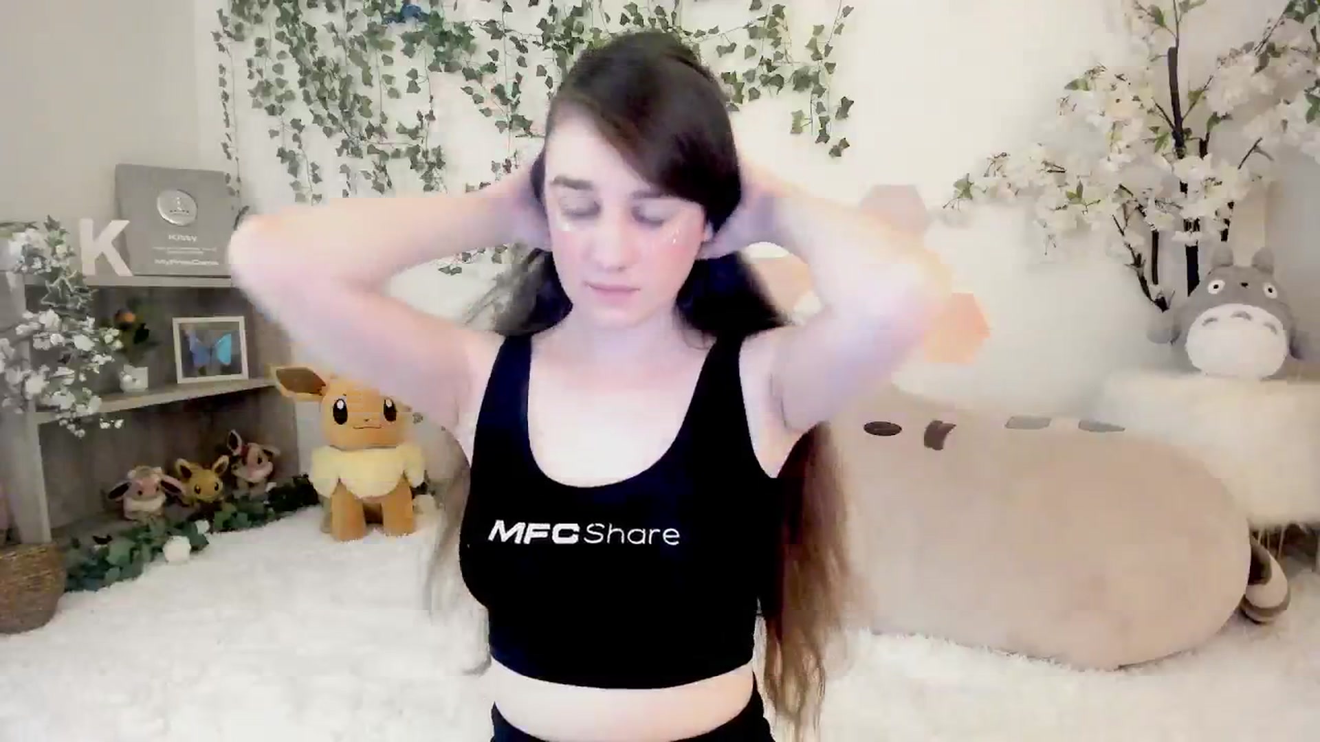 Gallery image thumbnail from Kittenyx's myfreecams stream on, 08/13/2025, 07:43 image 14 of 20