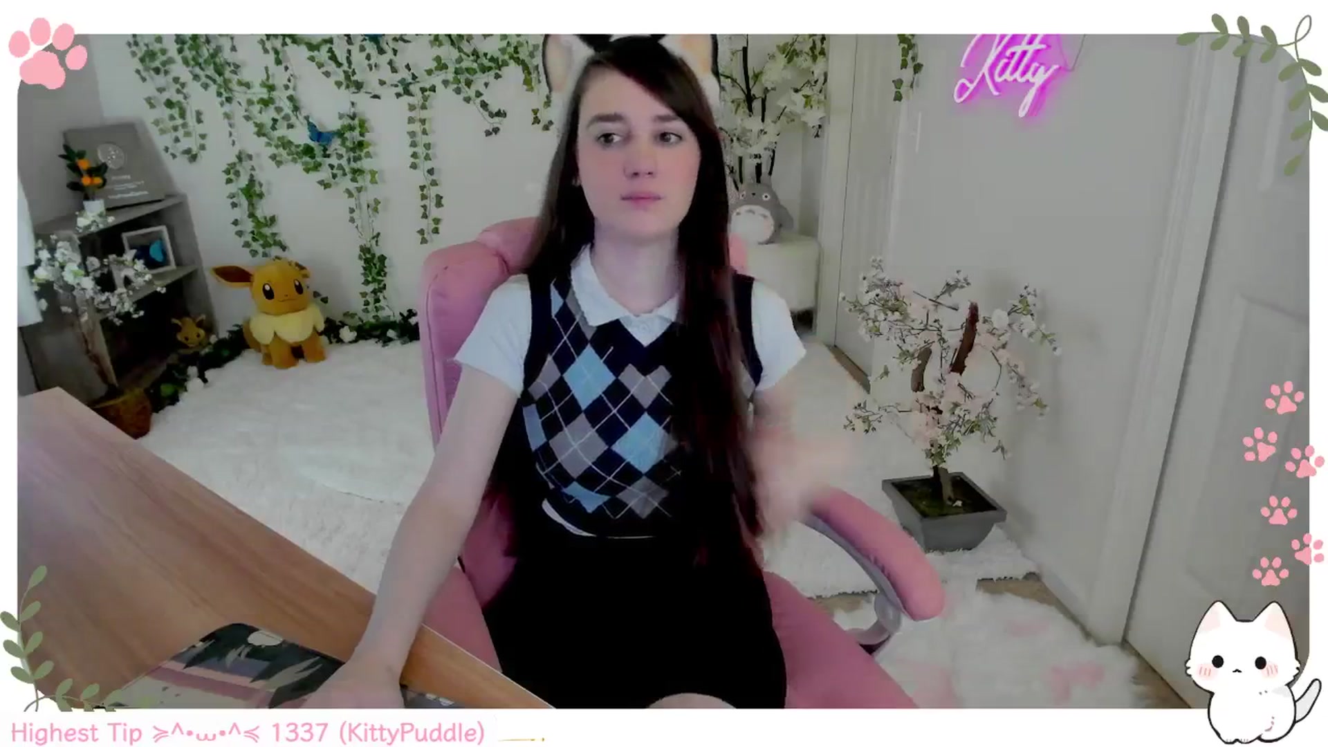 Gallery image thumbnail from Kittenyx's myfreecams stream on, 08/23/2025, 07:42 image 19 of 20