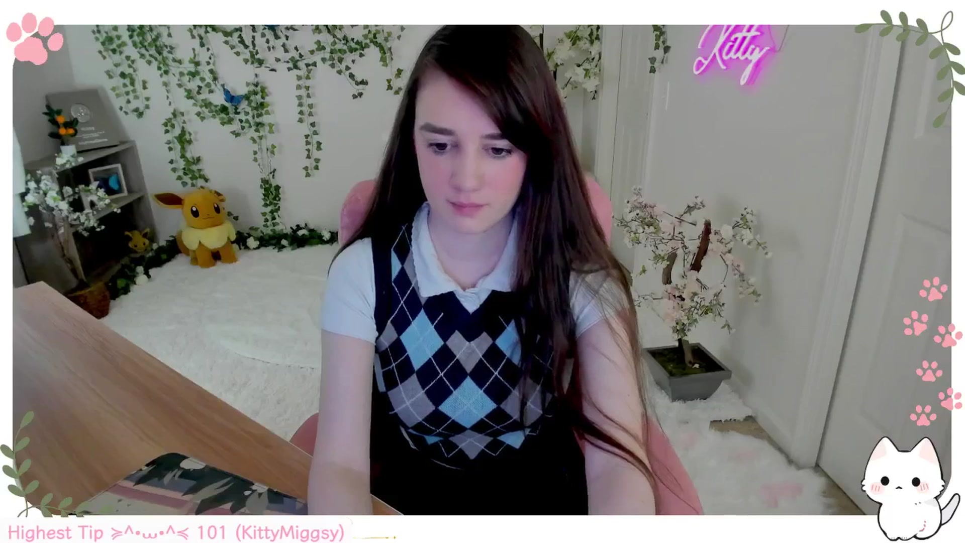 Gallery image thumbnail from Kittenyx's myfreecams stream on, 08/23/2025, 07:42 image 9 of 20