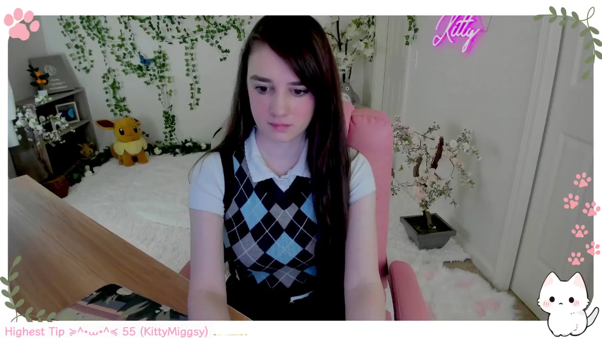 Gallery image thumbnail from Kittenyx's myfreecams stream on, 08/23/2025, 07:42 image 4 of 20